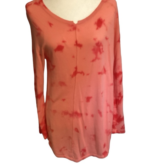 G&C Sweaters - G&C United Knitwear sweater in peach, size medium